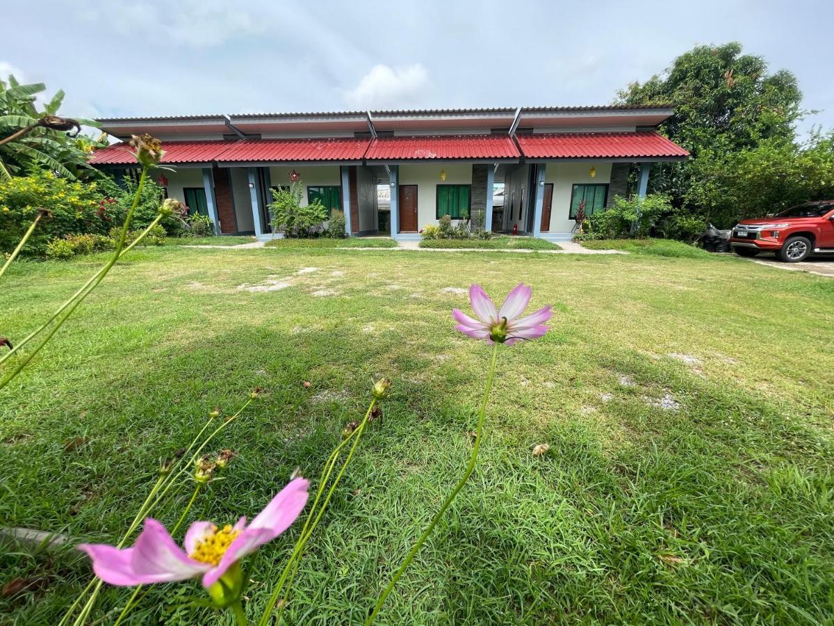 Ferienwohnung Jeerat House จิรัสเฮ้าส์ Phayao Exterior foto